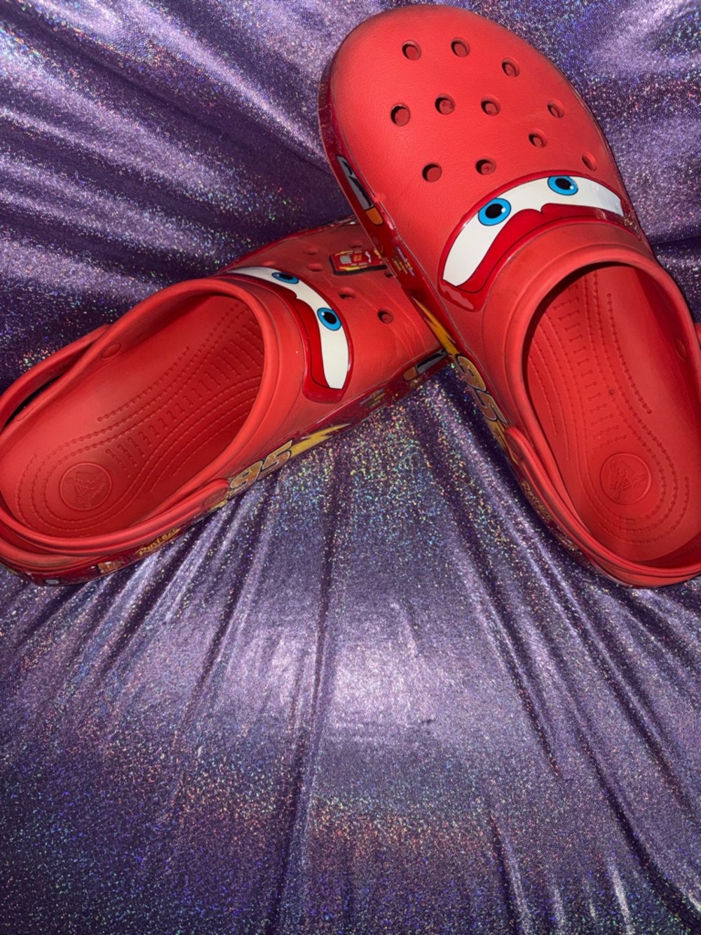 Mens Lightning McQueen Crocs (FLAWED) - Picture 12 of 13